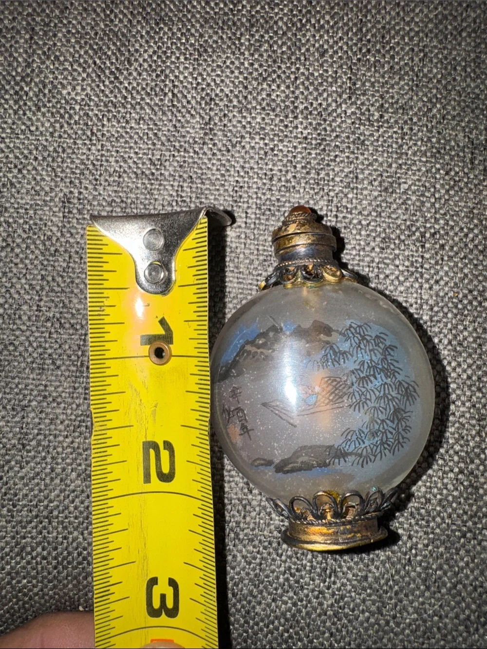 VTG Chinese Reverse Painted Inside Glass Snuff Bottle w/ Silk Brocade Box & Stan